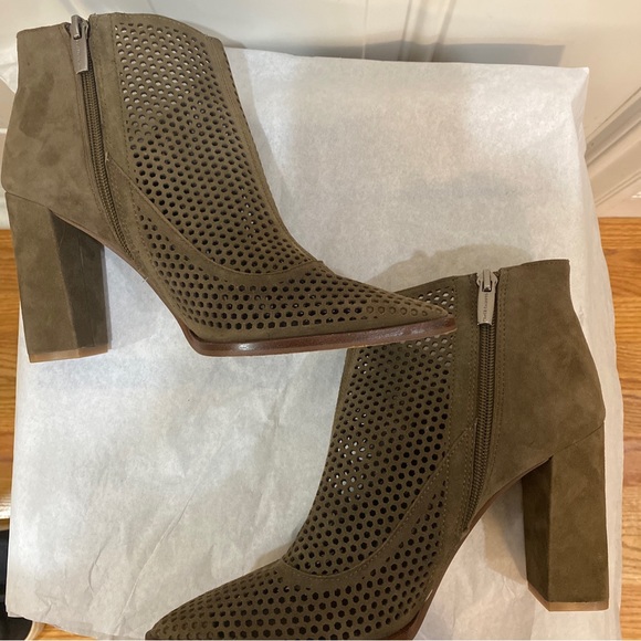 One Day Sale New Vince Camuto olive green booties - Picture 5 of 12
